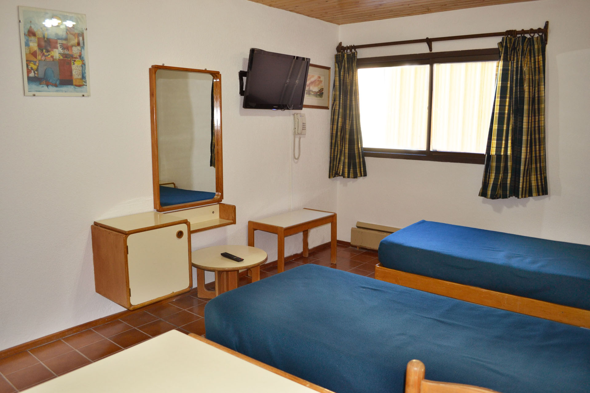Monoambiente con 2 camas Vista Sur